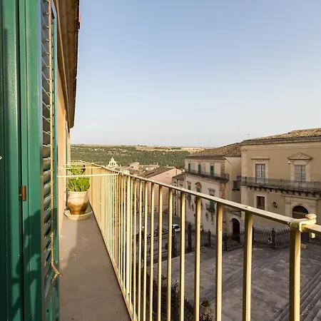 Vista Duomo - Ibla - Pomelia Ragusa