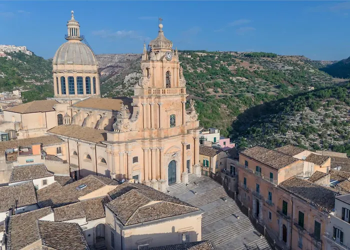 Vista Duomo - Ibla - Pomelia דירה רגוזה