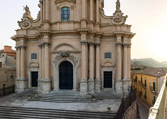 Vista Duomo - Ibla - Pomelia *